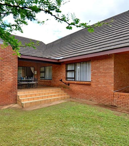 Monateng Safari Lodge Wallmannstal Esterno foto